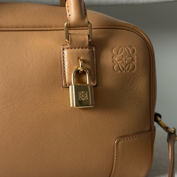 Loewe Retail-$3450 Amazona 23 Leather Bowling Bag in Warm Desert -good condition - Picture 11 of 16